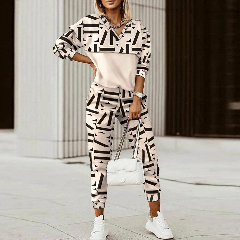 Stilvolles, bequemes Damen Herbst Kombiset (2-Teiler) für Freizeit & Loungewear. Perfekt für einen lässigen Casual Look.