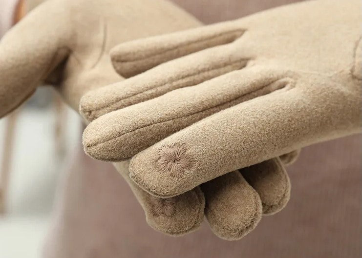 Trendige Damen Winterhandschuhe Mella als Must-have Accessoire für stilvolle Winteroutfits. Warm & touchscreen-fähig.