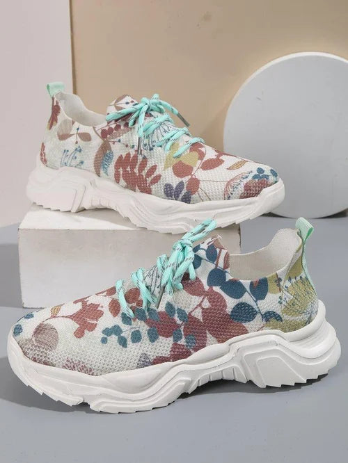 Vielseitige Damen Komfortschuhe: Orthopädie Sneaker mit atmungsaktivem Material und rutschfester Sohle.