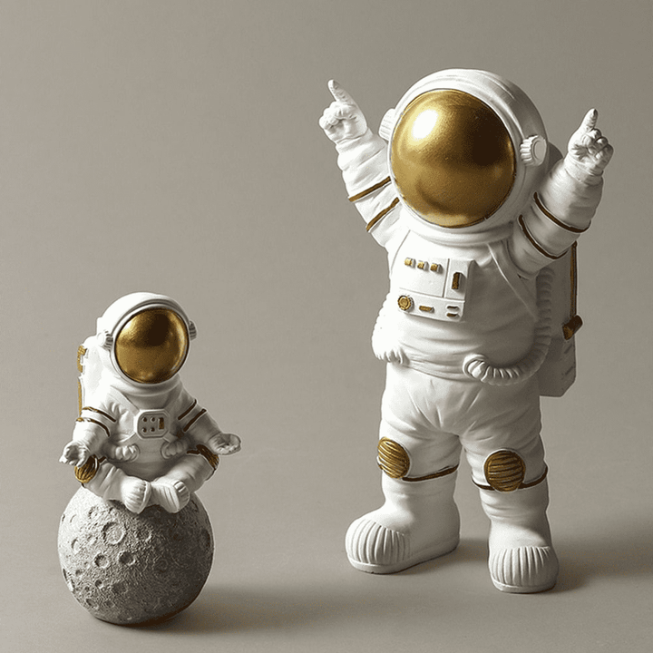 Stylische Astronauten-Dekoration aus Harz, glänzend, für Wohnzimmer oder Büro, Weltraum-Thema.