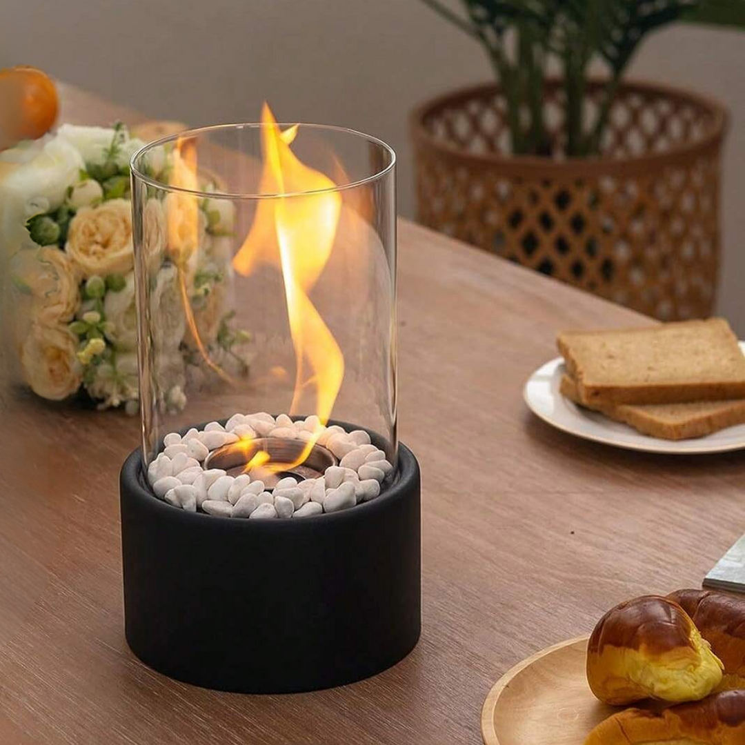 Öllampe für Innenräume, elegantes Design; schafft behagliches Flammenlicht.