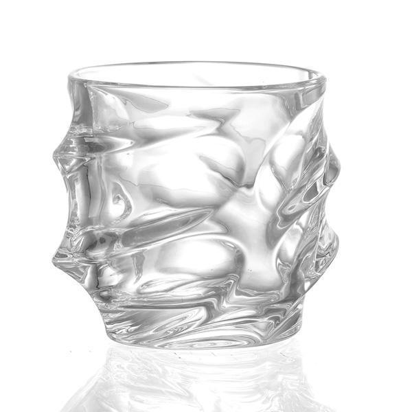 Designer Trinkglas aus Premium Kristall für Whiskey, mit kunstvollem Wirbeldesign, einzigartiges Geschenk.