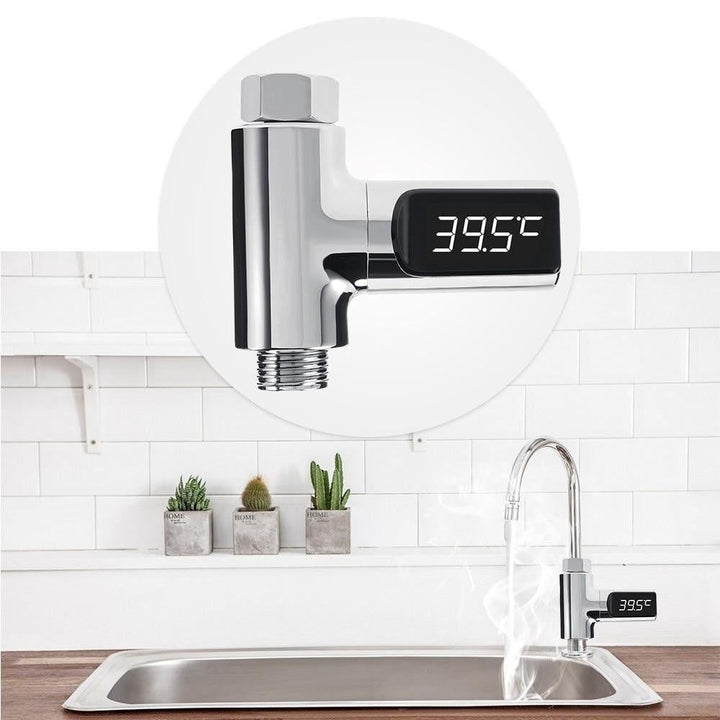 Digitales Duschthermometer für präzise Wassertemperatur. Selbstbetrieben, einfache Installation für Sicherheit & Komfort.