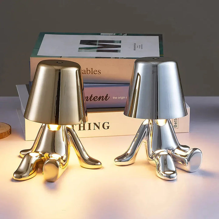 Dimmbare LED Tischlampe für stilvolles Ambiente zu Hause. Modern, kabellos, USB.