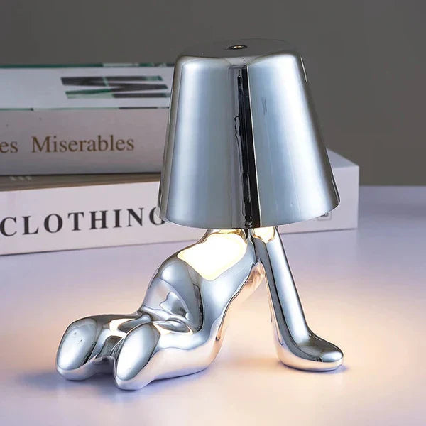 Warmes, dimmbares LED Licht dieser modernen Tischlampe schafft gemütliche Atmosphäre.