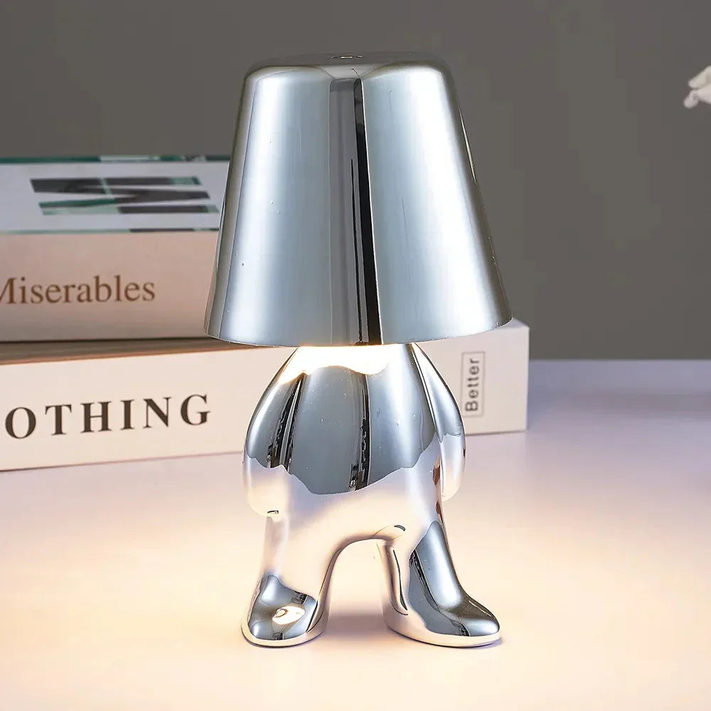 Stilvolle dimmbare LED Tischlampe für einladendes Ambiente. Perfekt als Nachttischlampe.