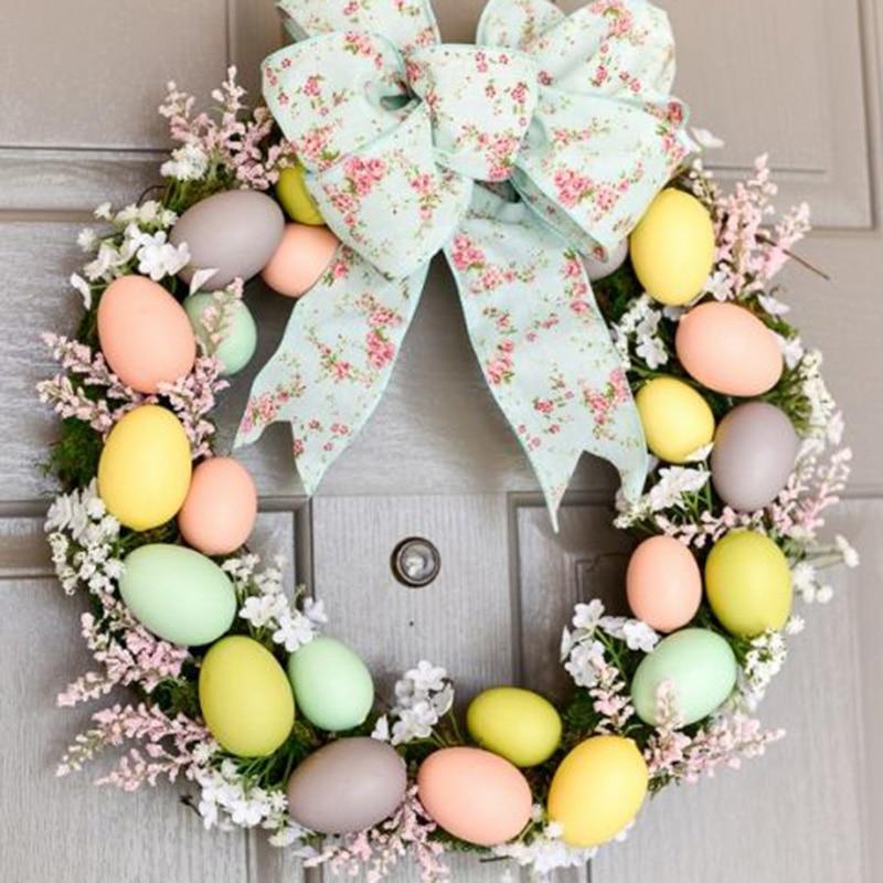 Auswahl an DIY Osterkränzen in verschiedenen Größen für selbstgestaltete Frühlings- und Festdekorationen.