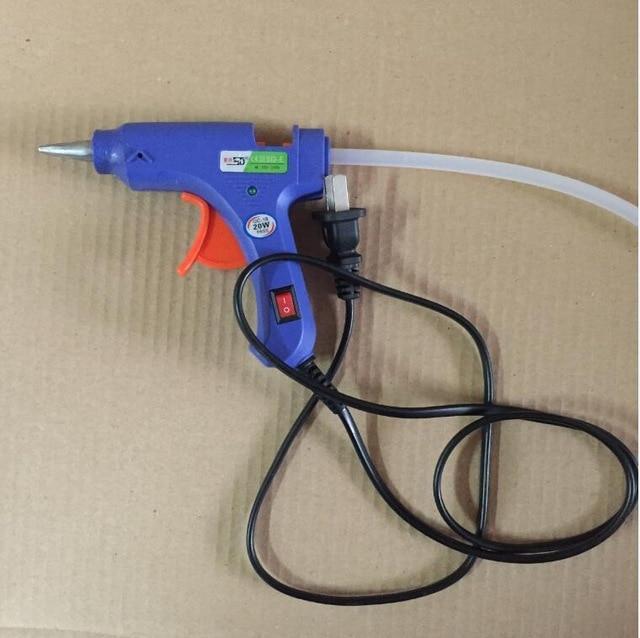 Romantischer Rosenbär, selbst gebastelt, aus vielen kleinen Schaumrosen, perfekt für Verliebte.