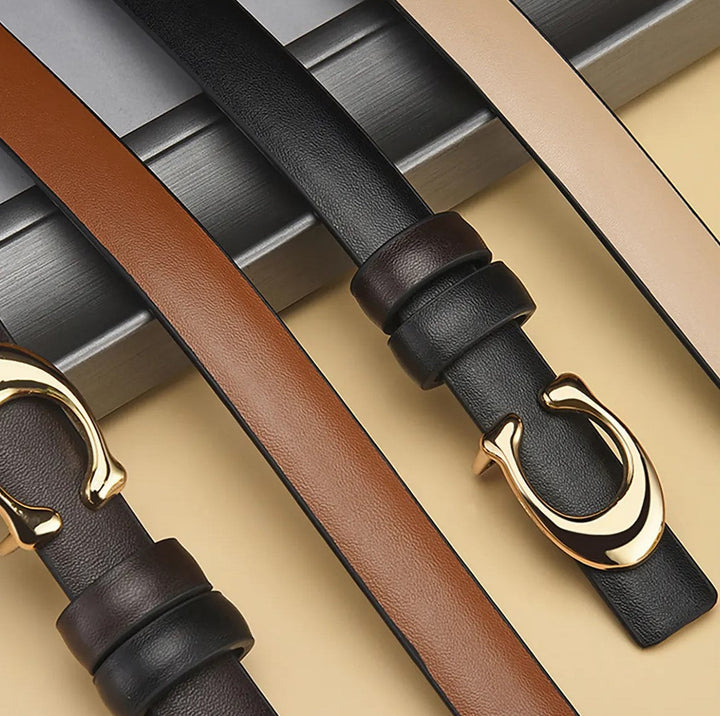 Ganzer Unisex Gürtel mit C-Schnalle, dünn und doppelseitig. Elegantes und vielseitiges Accessoire für Mode.