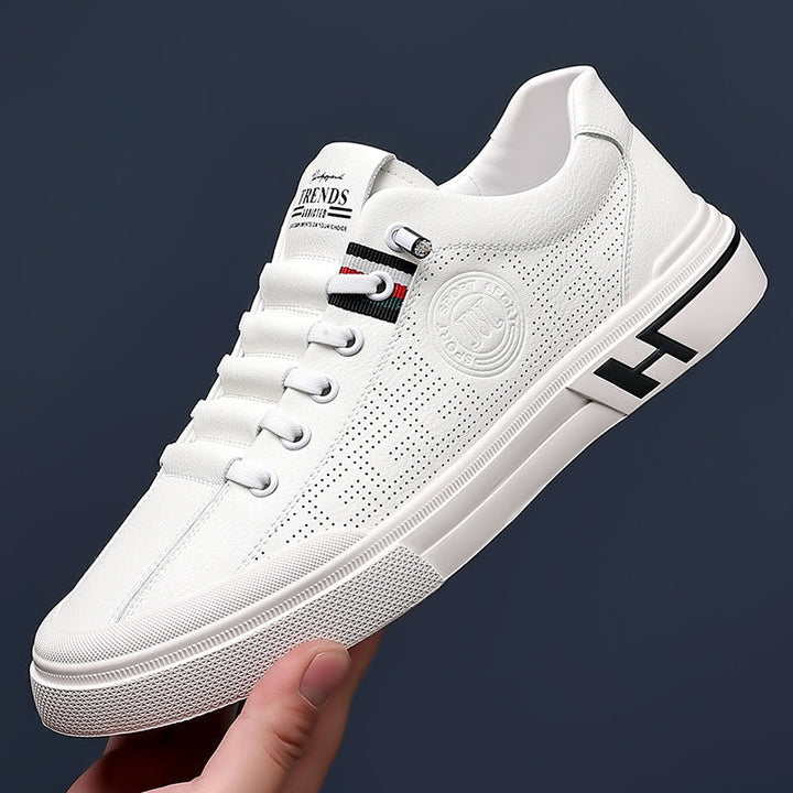 Hochwertige elegante Herren-Sneakers, Detailansicht des feinen Obermaterials für anspruchsvolle Männer.