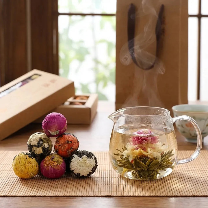 Exklusives Teegeschenk: 18 Pu-erh Erblühende Teekugeln, ein Naturtee-Erlebnis für puren Genuss.