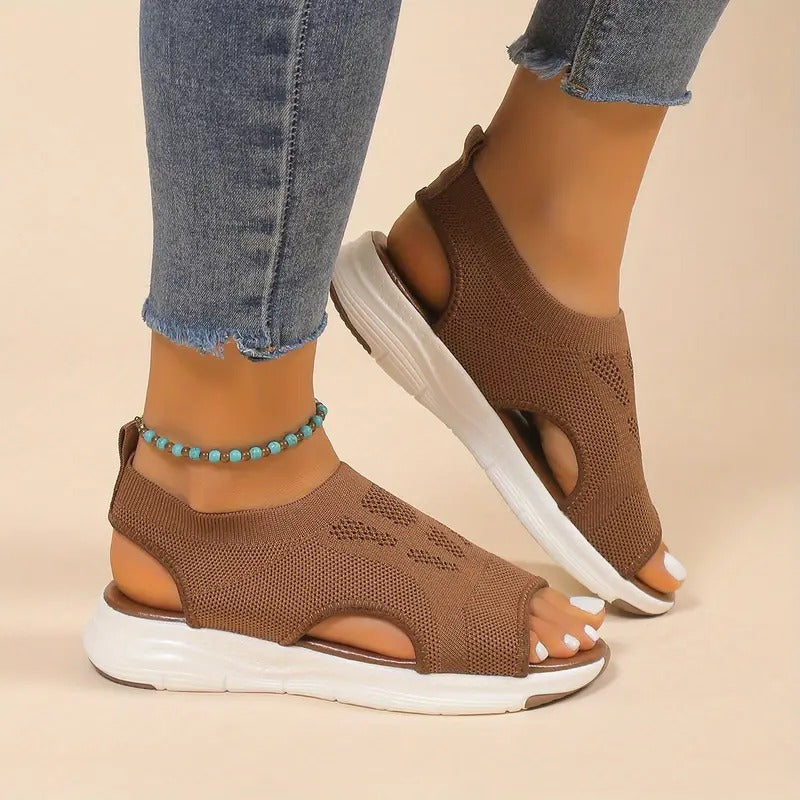 Stilvolle orthopädische Damen Sandalen für gesunde Füße. Komfortabel mit flexibler Sohle für Freizeit.