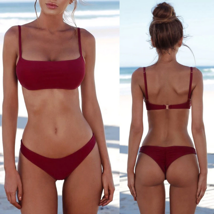 Elegantes Damen Push-Up Bikini Set mit Brazilian Slip. Komfortable und stilvolle Bademode für den Urlaub.