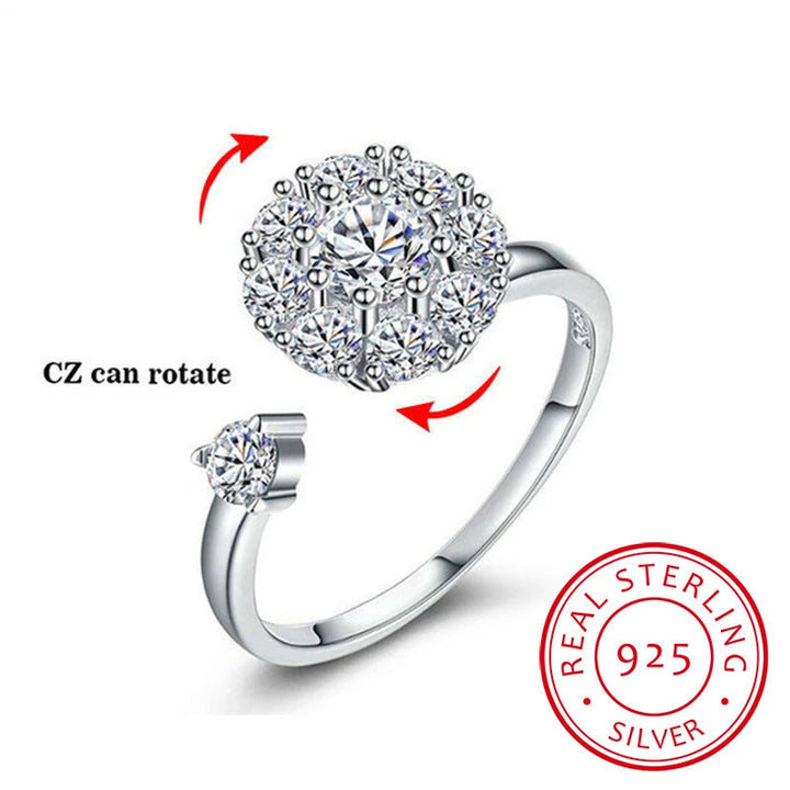 Brillanter Damenring mit rotierendem Zirkonia Kristall, aus 925 Silber gefertigt. Ein edler Drehring.