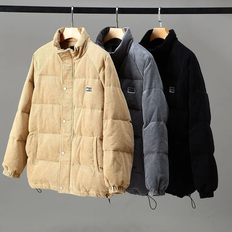 Trendige Herren Winterjacke Everett. Bequemer, warmer Puffer für Herrenmode, ideal für kalte Wintertage.