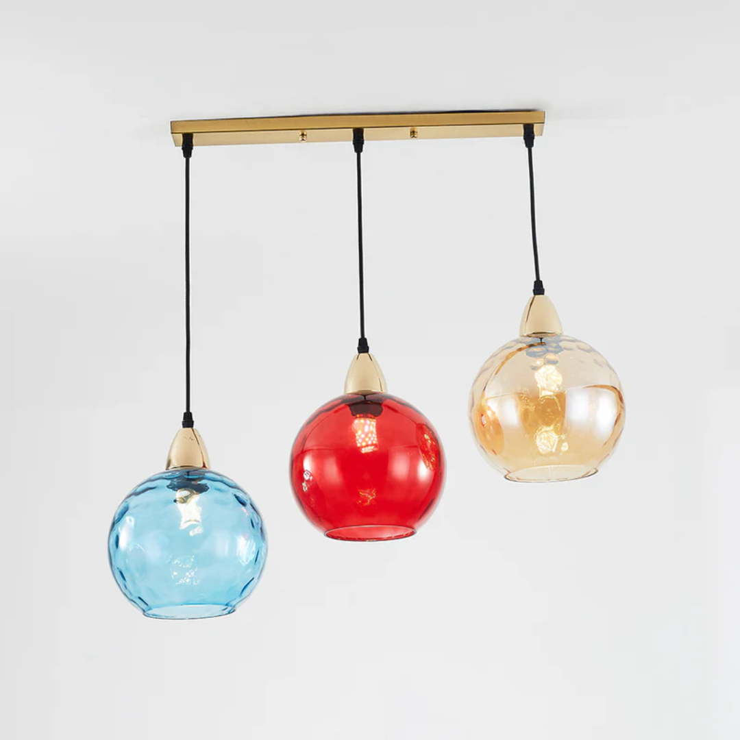 Höhenverstellbare 3-flammige LED Pendelleuchte in modernem Design. Clusterlampe aus Glas.