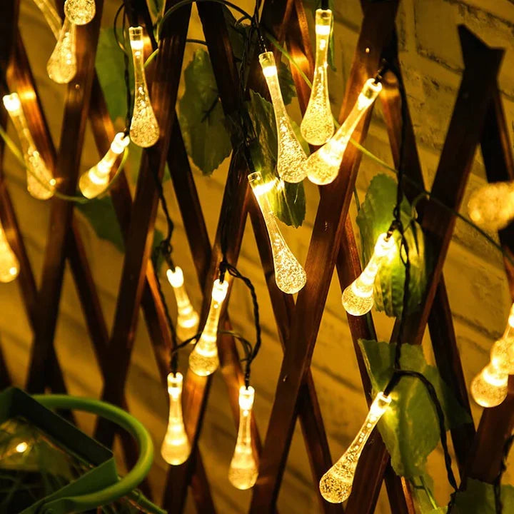 Dekorative Solar Lichterkette 20m mit warmweißen LEDs & 8 Modi für gemütliche Garten- & Balkonbeleuchtung.