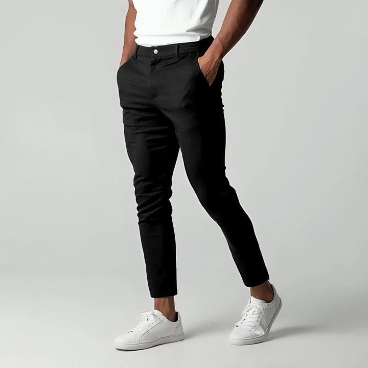 Stilvolle Herrenhose "Adam" mit Slim Tapered Fit, dehnbar & elegant für jeden Anlass.
