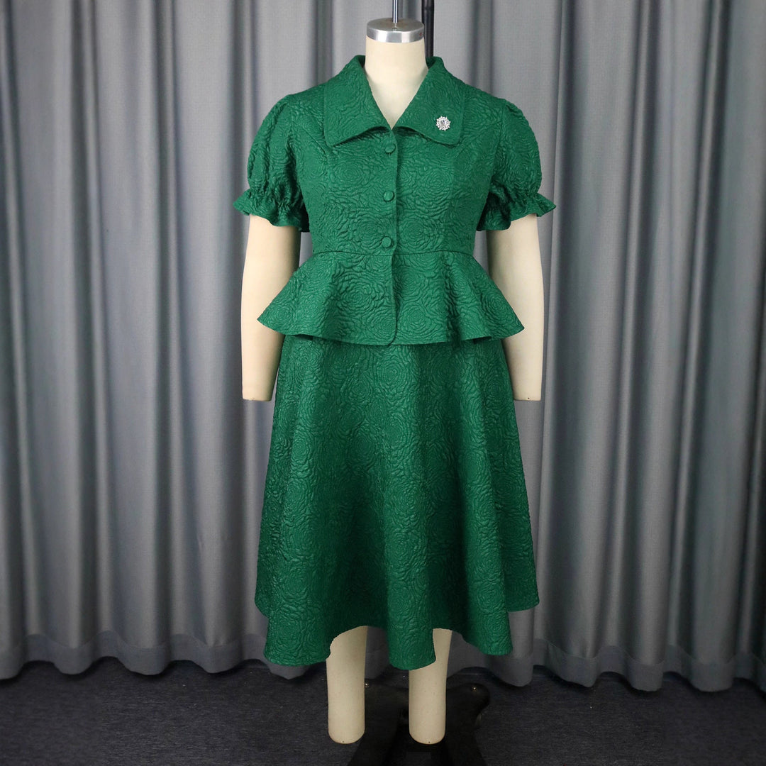 Modisches dunkelgrünes Wickelkleid für Damen, elegant für Fest & Alltag, mit V-Ausschnitt.