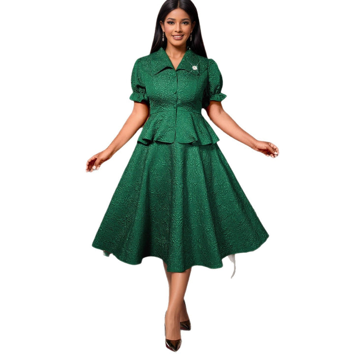 Komfortables modisches dunkelgrünes Wickelkleid für Damen, vielseitig für Alltag und festliche Anlässe.