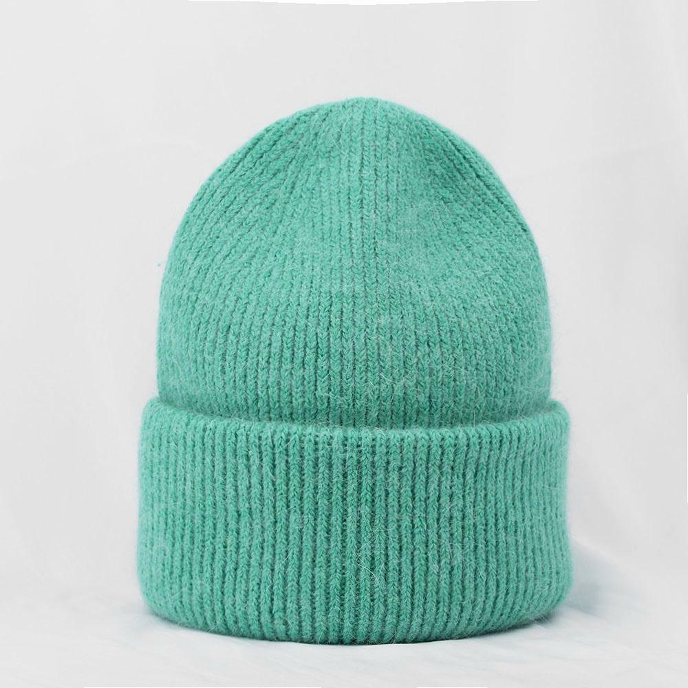 Perfekte Geschenkidee: stilvolle und warme Damen Beanie Wintermütze für gemütliche Wintertage.