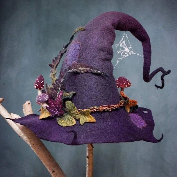 Vielseitiger Hexenhut für Halloween, Cosplay und Mottopartys. Unisex und anpassbar für jedes Kostüm.