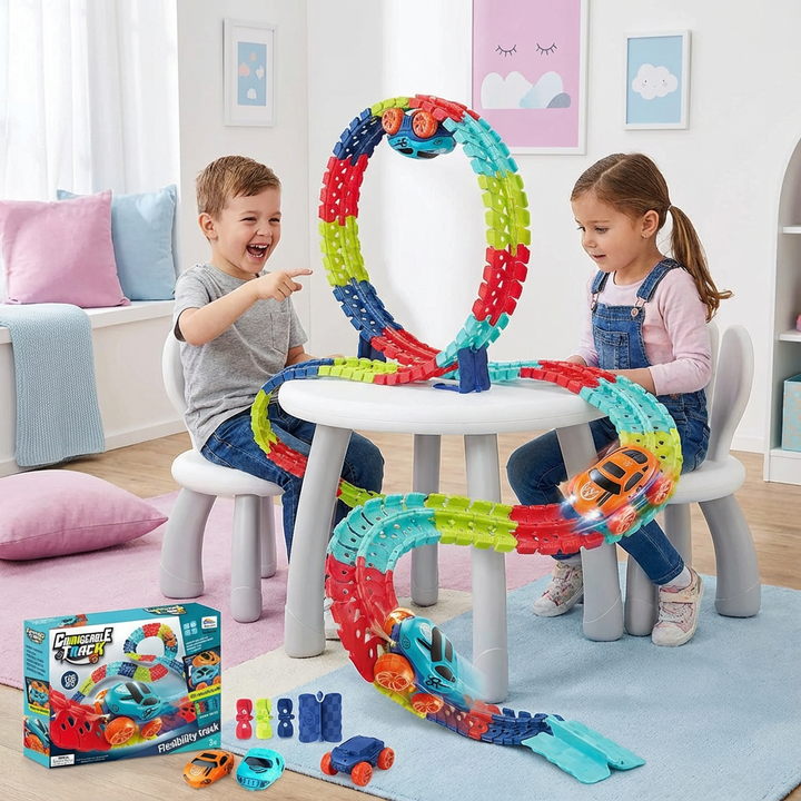 Kinder spielen mit Anti-Schwerkraft Rennbahn: Spielzeugautos jagen durch Loopings und kreative Bahnen.