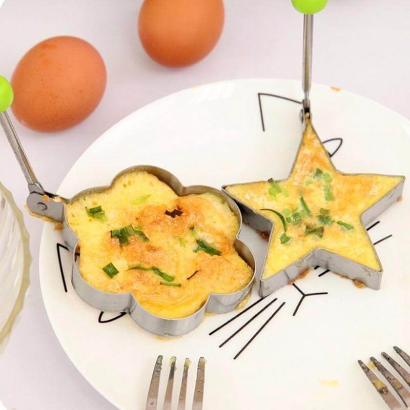 Herzform Spiegelei & Pfannkuchen Form aus Edelstahl für romantische oder lustige Frühstücksideen.