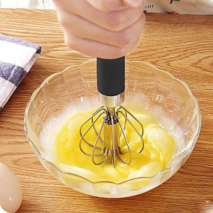 Edelstahl Push-Schneebesen für einfaches Rühren, Mischen und Aufschäumen. Ideal für Küche und Backen.
