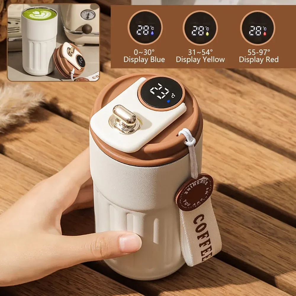 Edelstahl Reise-Kaffeebecher 450ml mit LED-Temperaturanzeige. Perfekt für Pendler, Büro & Outdoor.