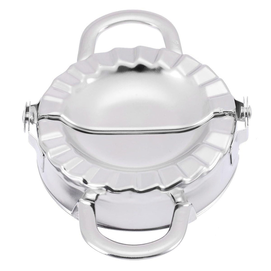 Robuster Edelstahl Teigtaschenformer für Dim Sum und Gebäck. Langlebiges Küchenzubehör zum Formen.