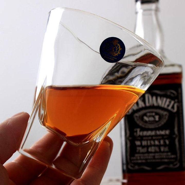 Kristallklare Cocktailgläser, ideal für die Homebar, edles Glas für Mixgetränke und Genuss.