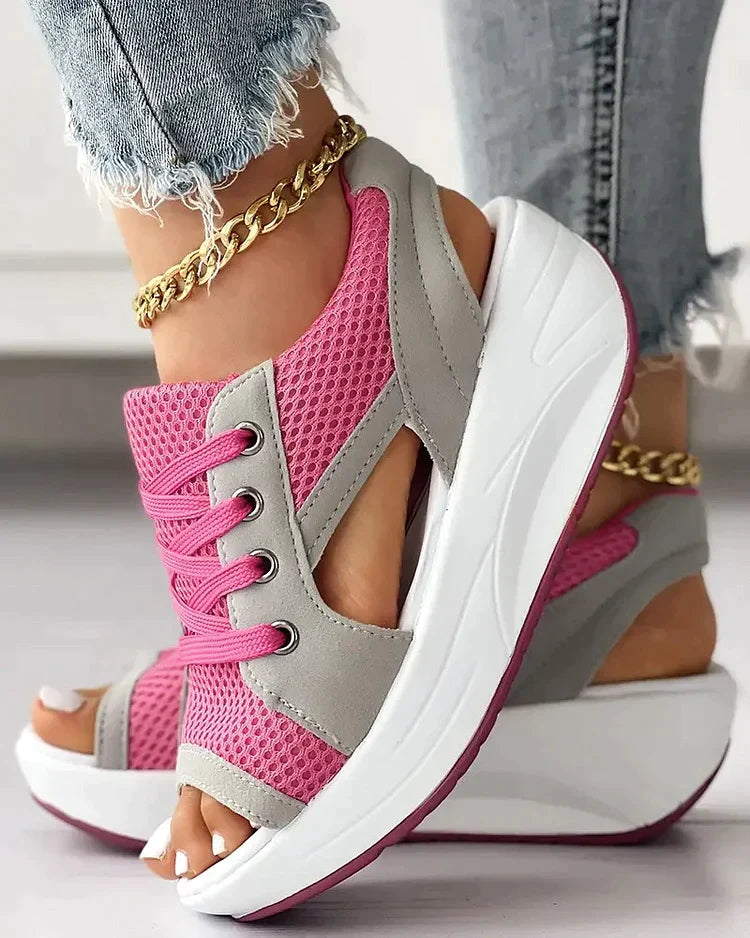 Moderne Damen Schnür-Sandalen, orthopädisch & bequem, mit rutschfester Sohle für warme Tage.