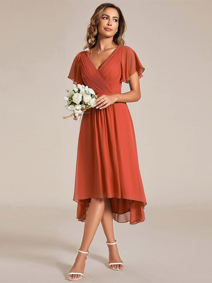 Hellblaues Vokuhila Sommerkleid mit Kurzarm für Hochzeitsgäste; stilvolles Midi-Damenkleid.