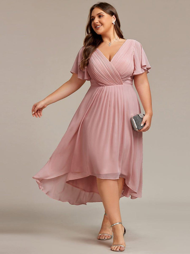 Glamouröses Silbernes Vokuhila Abendkleid, figurschmeichelnde A-Linie und Empire-Taille; festlich.