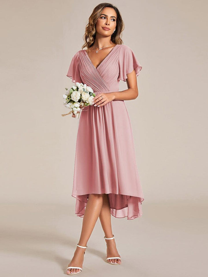Glamouröses Schwarzes Vokuhila Abendkleid, figurschmeichelnde A-Linie und Empire-Taille; festlich.