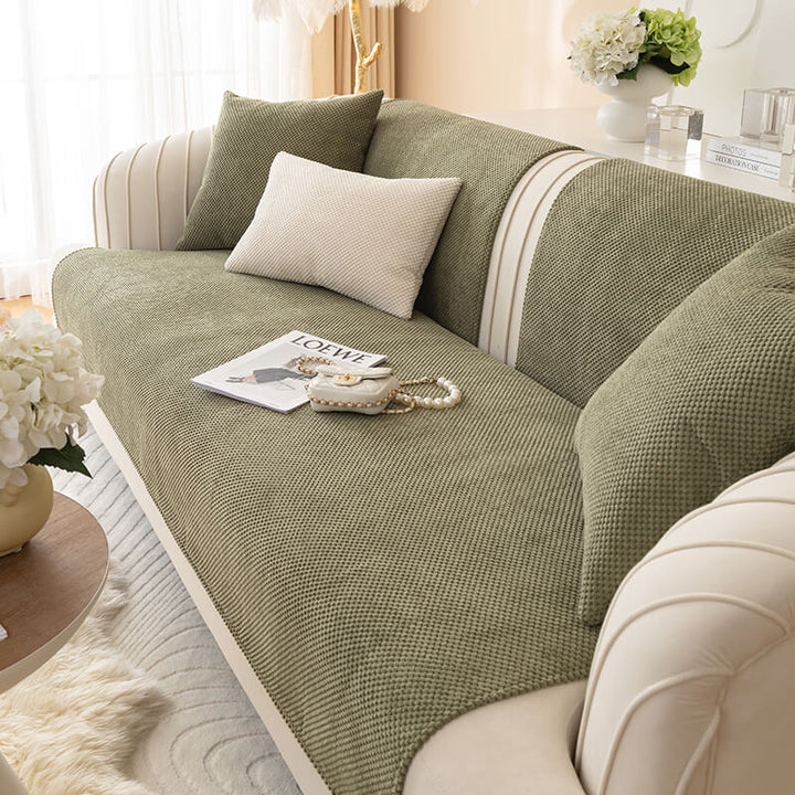 Moderner Sofabezug aus Plüsch, schützt Ihr Sofa effektiv und verleiht dem Wohnzimmer eine warme Atmosphäre.
