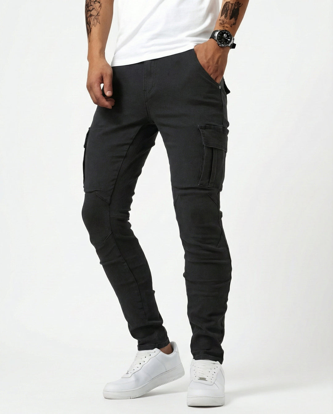 Elastische Herren Cargohose: bequem, vielseitig, moderne Herrenhose für Alltag & Freizeit. Mit vielen Taschen.