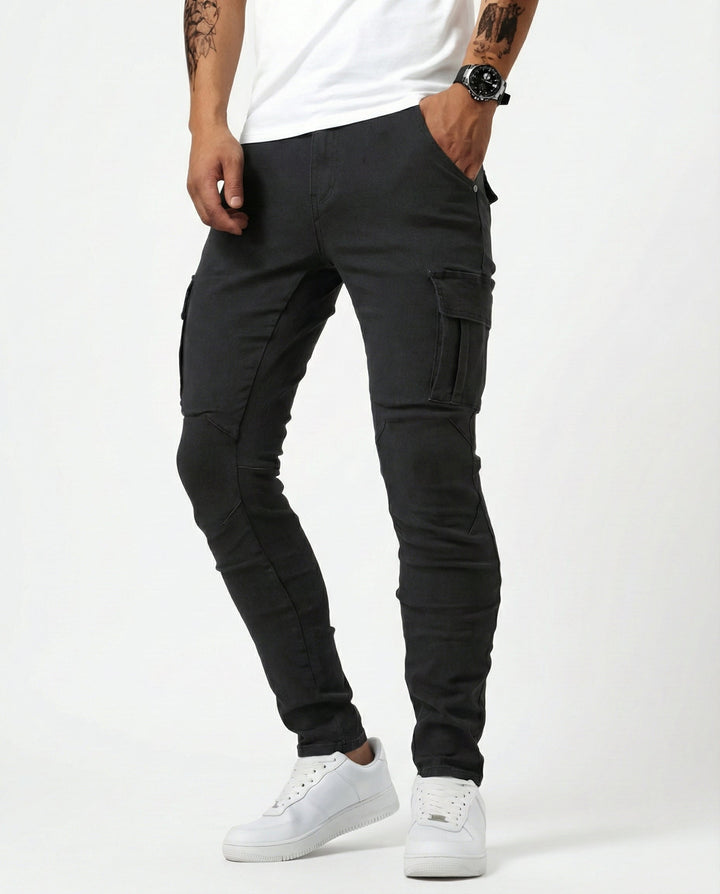 Elastische Herren Cargohose: bequem, vielseitig, moderne Herrenhose für Alltag & Freizeit. Mit vielen Taschen.
