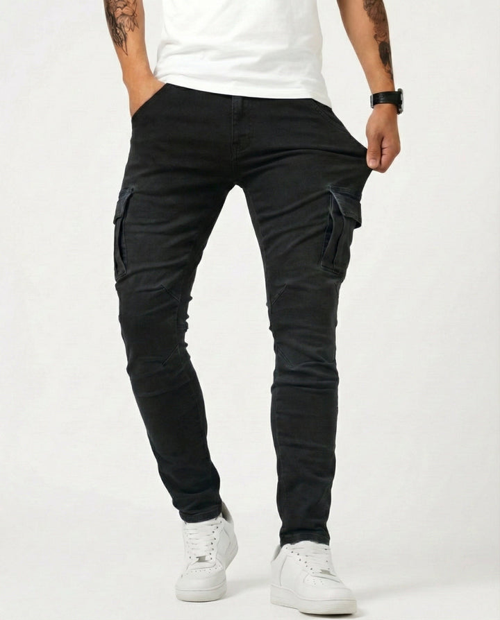 Robuste Herren Cargohose mit praktischen Taschen. Bequem für Freizeit, Arbeit und lässige Streetwear-Looks.