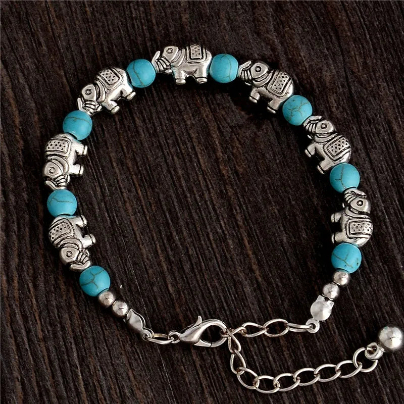 Glänzendes Unisex Elefantenarmband in Silber, verziert mit Kristallen. Symbolisiert Stärke, Weisheit & Loyalität.