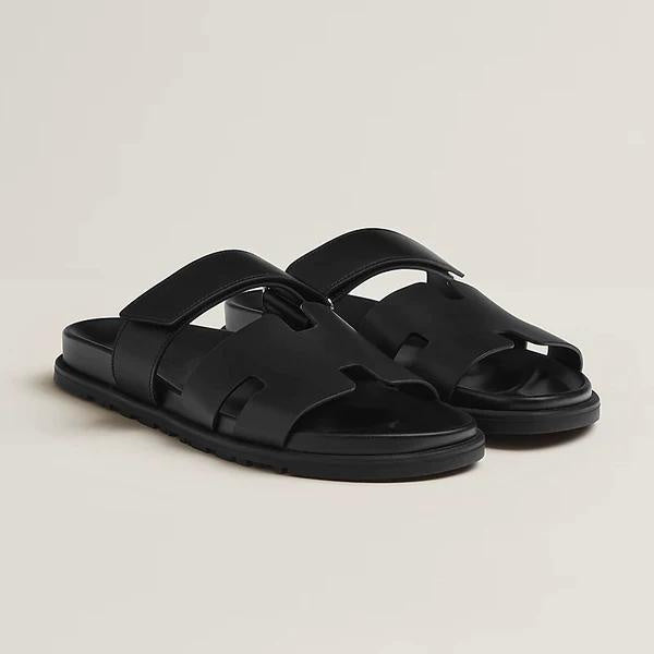 Bequeme Damensandalen mit gepolsterter Sohle und stilvollen Riemen, ideal für lange Sommertage und Spaziergänge.