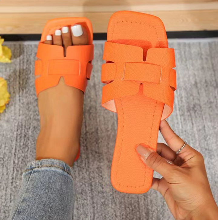 Elegante & bequeme Damen Sandalen für Frühling & Sommer. Modische flache Damenschuhe für Stil und Komfort.