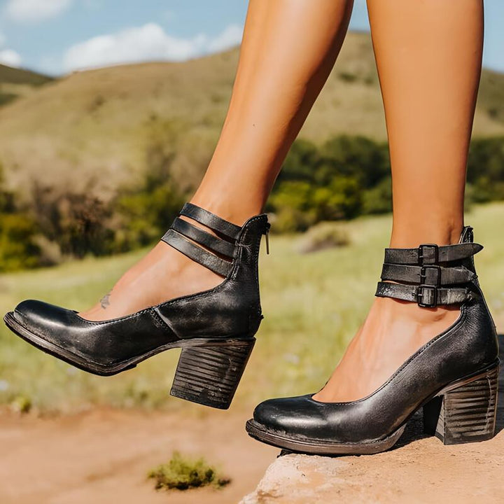 Elegante & bequeme Damenschuhe mit modischem Absatz. Ideal für Alltag & besondere Anlässe im Frühling/Sommer.