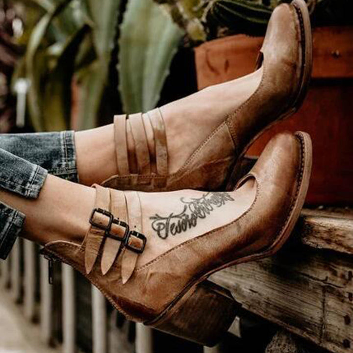 Modische Absatzschuhe für Damen, bequem & elegant. Ideal als Sommerschuhe und Frühlingsschuhe für Damenmode.