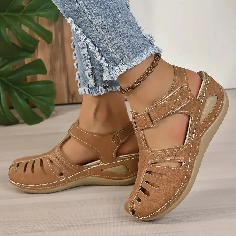 Voroly Damen Komfort Sandalen mit elegantem Design und orthopädischer Unterstützung, perfekt für heiße Tage.