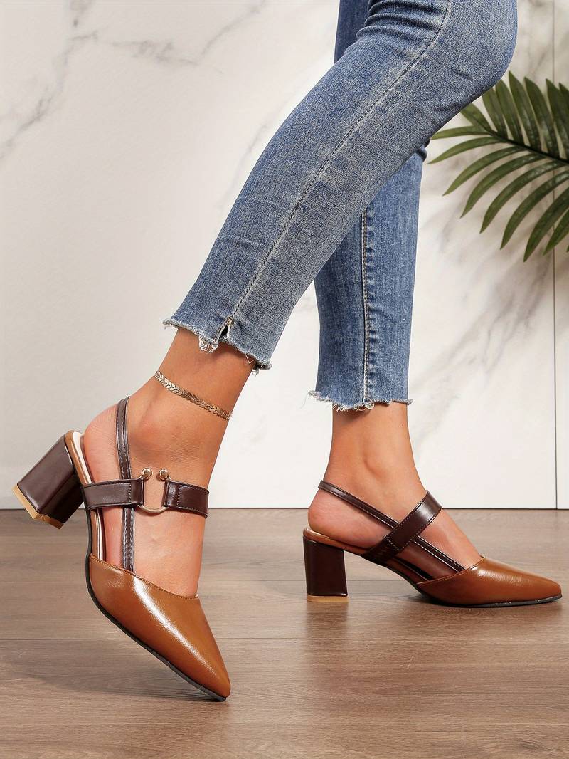 Damenmode: Orthopädische Blockabsatzschuhe, elegant kombiniert für Büro & Freizeit.