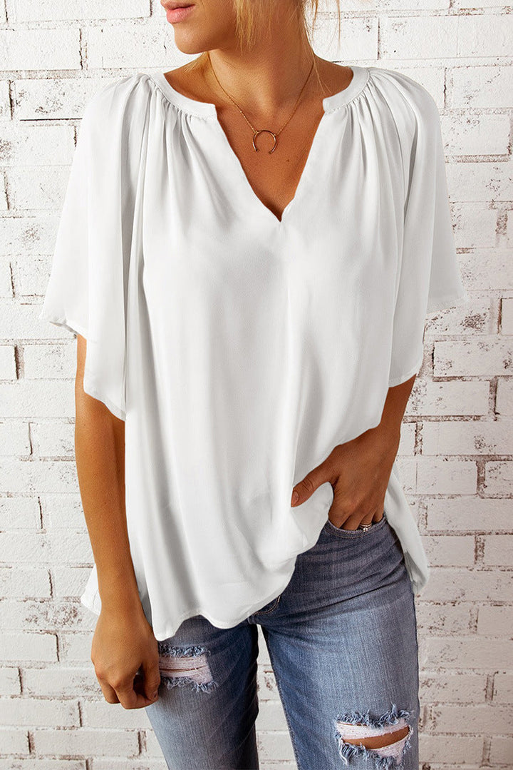 Bequeme Damen Bluse mit V-Ausschnitt & Falten; elegant, luftig und vielseitig kombinierbar.