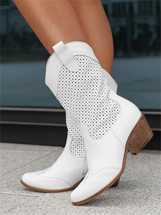 Elegante Damen Cowboystiefel in Schwarz, zeitloser Stil für vielseitige Outfits und bequemen Tragekomfort.