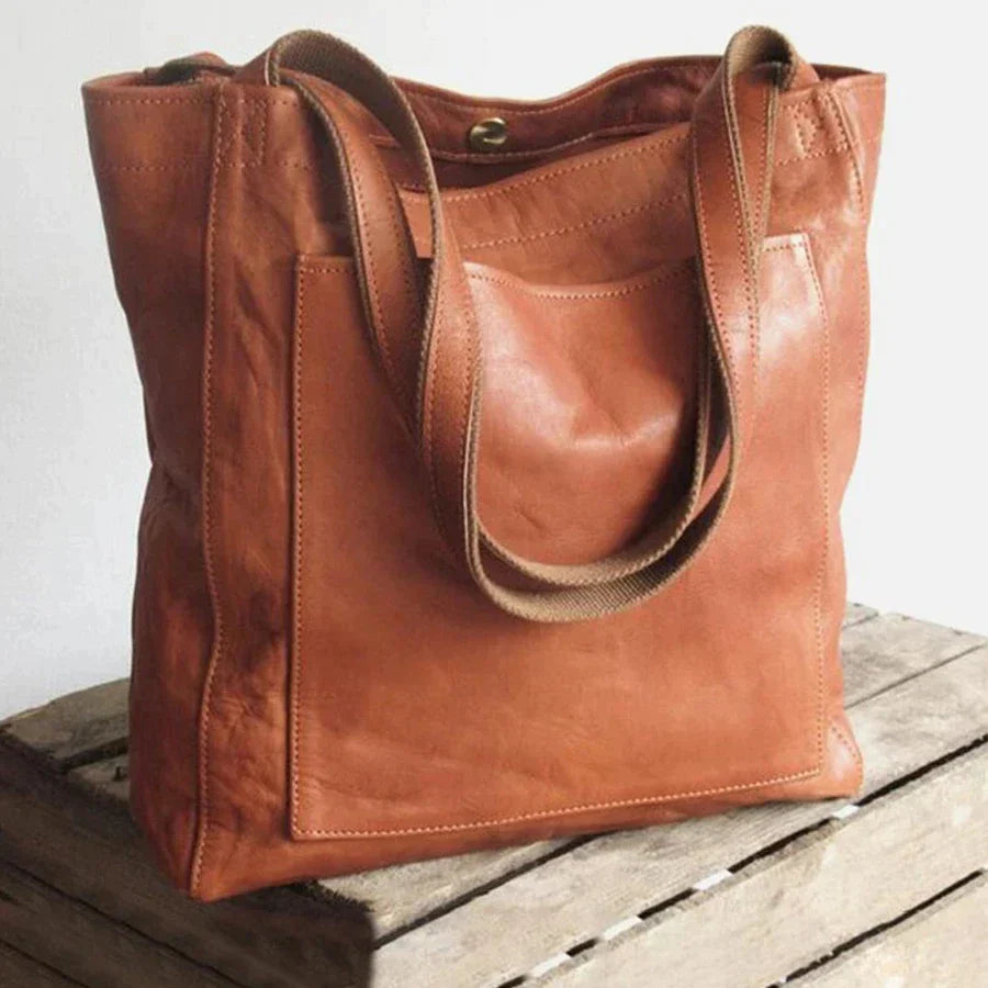 Elegante schwarze Damen Handtasche im modernen Design, perfekt als organisierte Alltags- oder Bürotasche.
